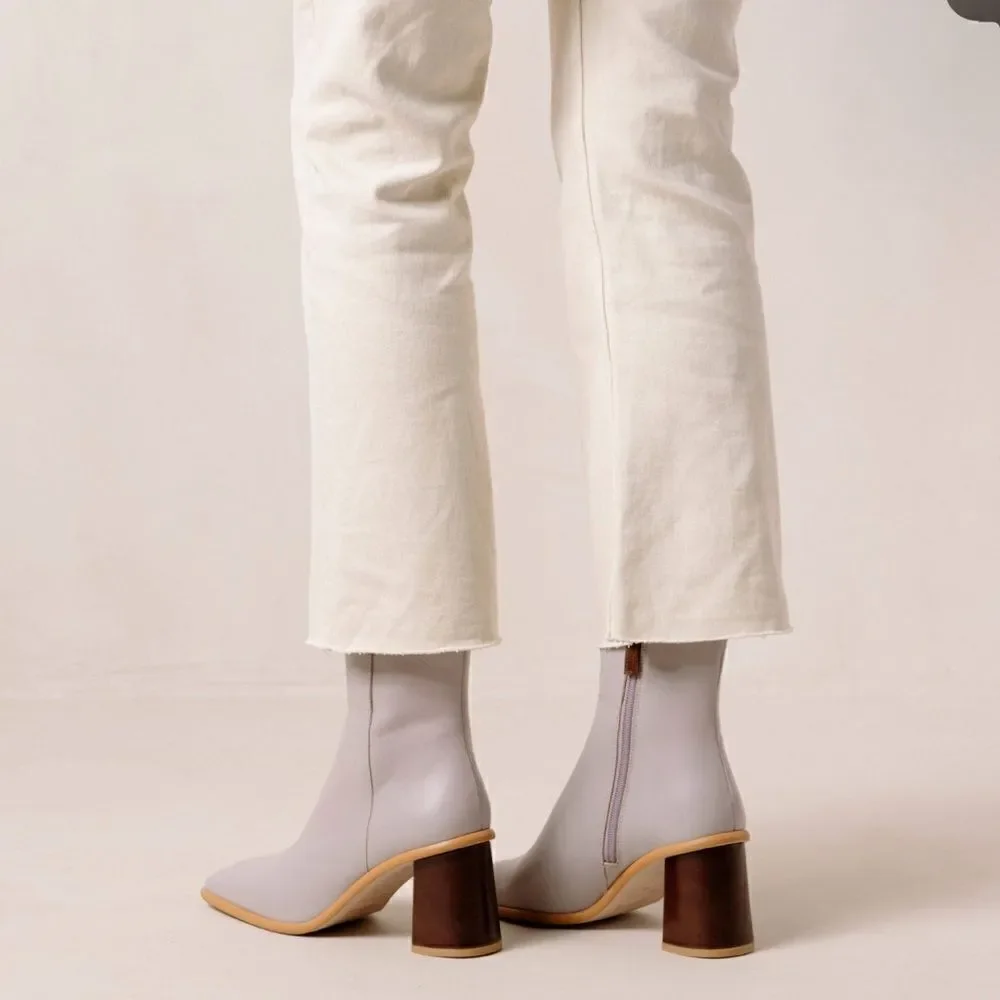 ALOHAS | West Cape Vintage Leather Ankle Boots Size 11 - 11.5